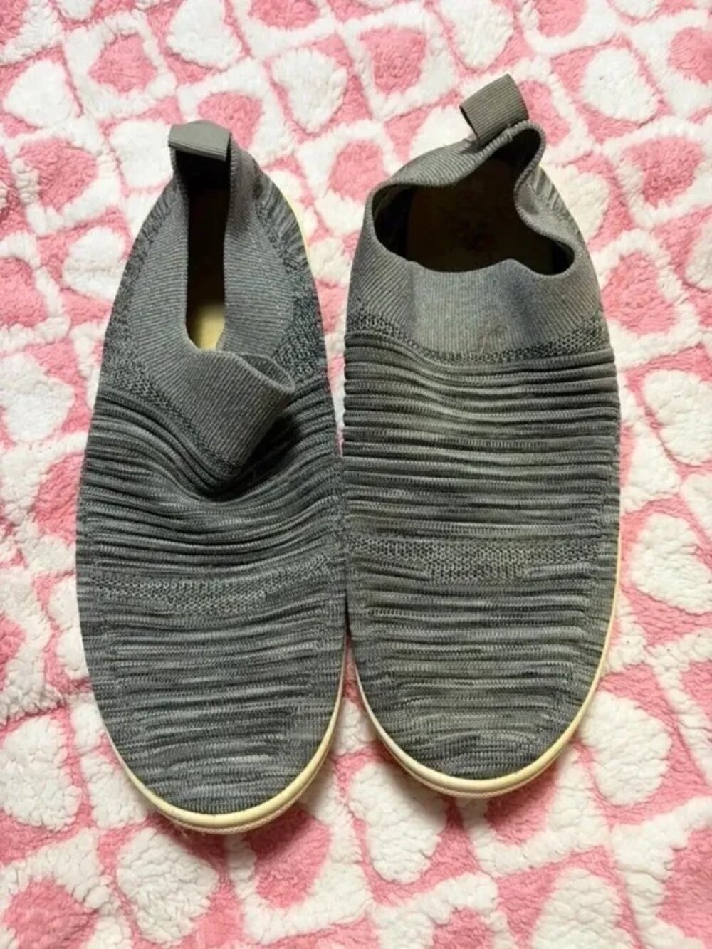 Time and Tru gray knit slip-on shoes, women’s size 8½